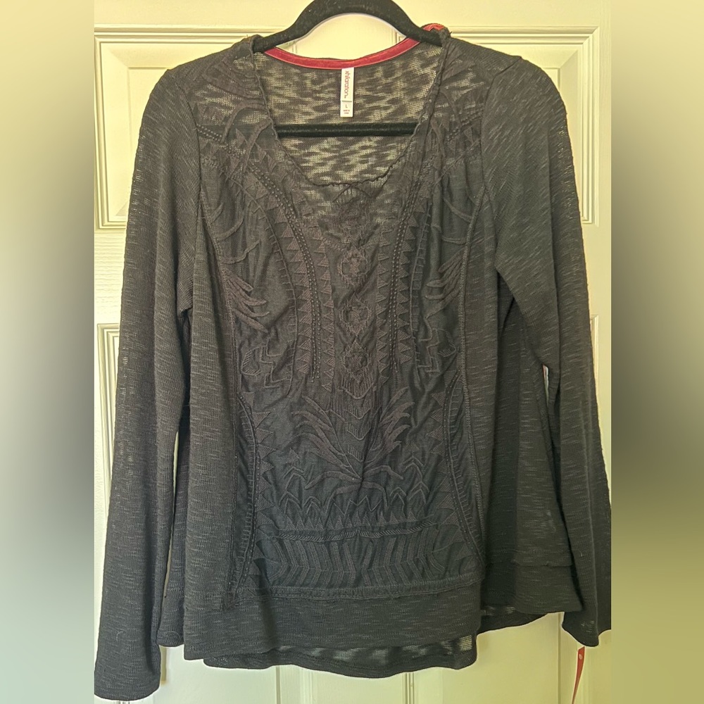 Xhilaration long sleeve shirt